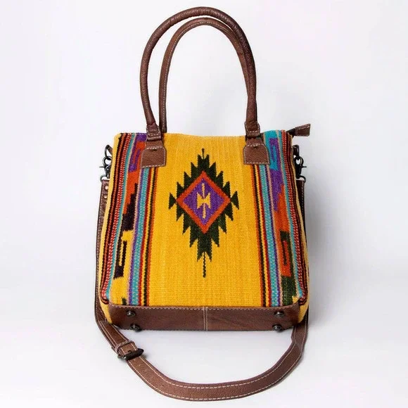 American Darling Saddle Blanket Tote Handwoven Wool Leather Bag - Picture 4 of 6